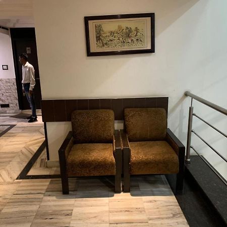 Hotel Raman'S Jagadhri ภายนอก รูปภาพ