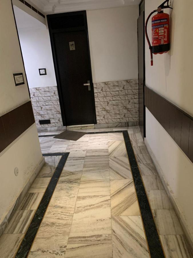 Hotel Raman'S Jagadhri ภายนอก รูปภาพ