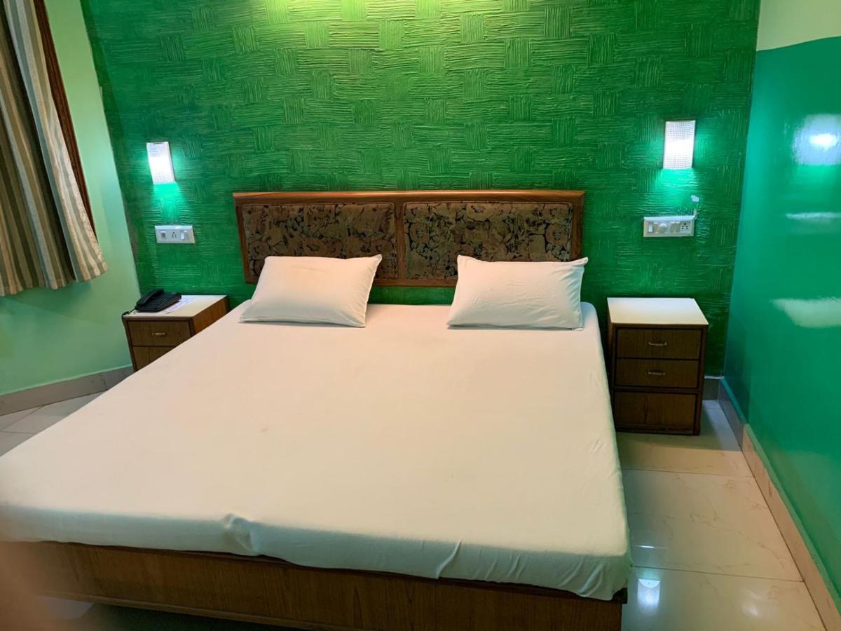 Hotel Raman'S Jagadhri ภายนอก รูปภาพ